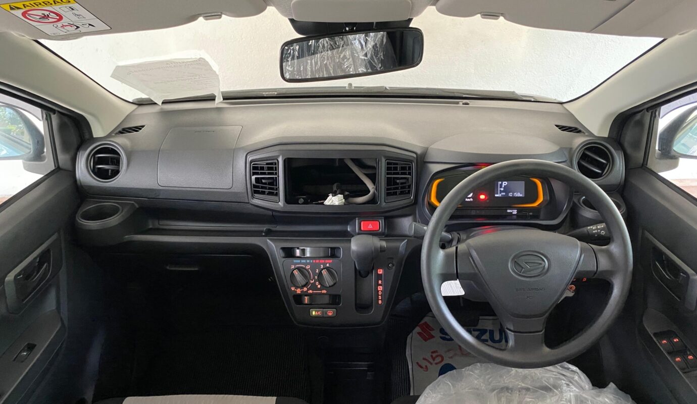 Daihatsu Mira ES L – 2024 Daihatsu Mira ES L – 2024